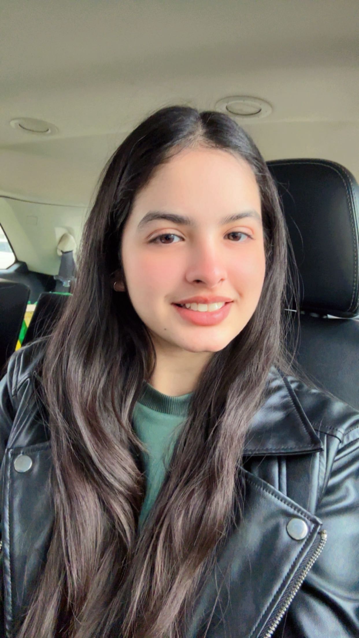 Ronika Kalhan